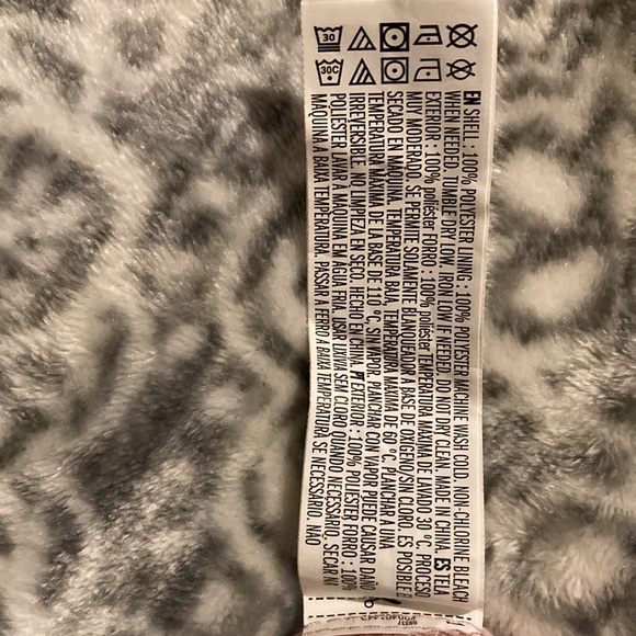 Forever21 Shorts - Picture 4 of 4